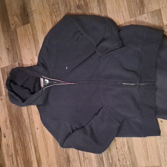 Tommy Hilfiger Jogger Set - Picture 2 of 11